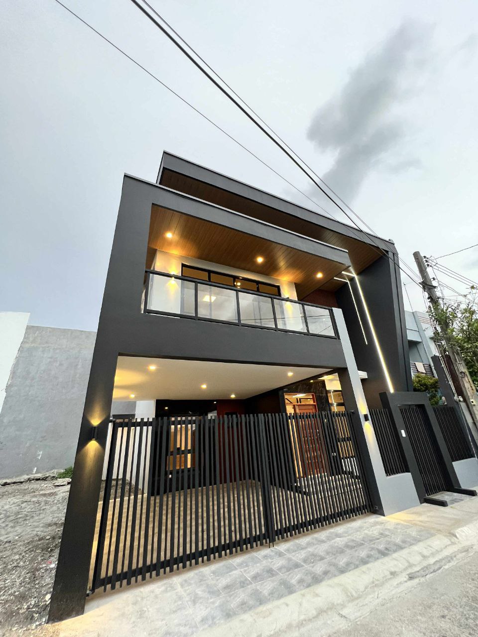 BRANDNEW MODERN 2-STOREY HOUSE AND LOT FOR SALE NEAR MARQUEE MAL
