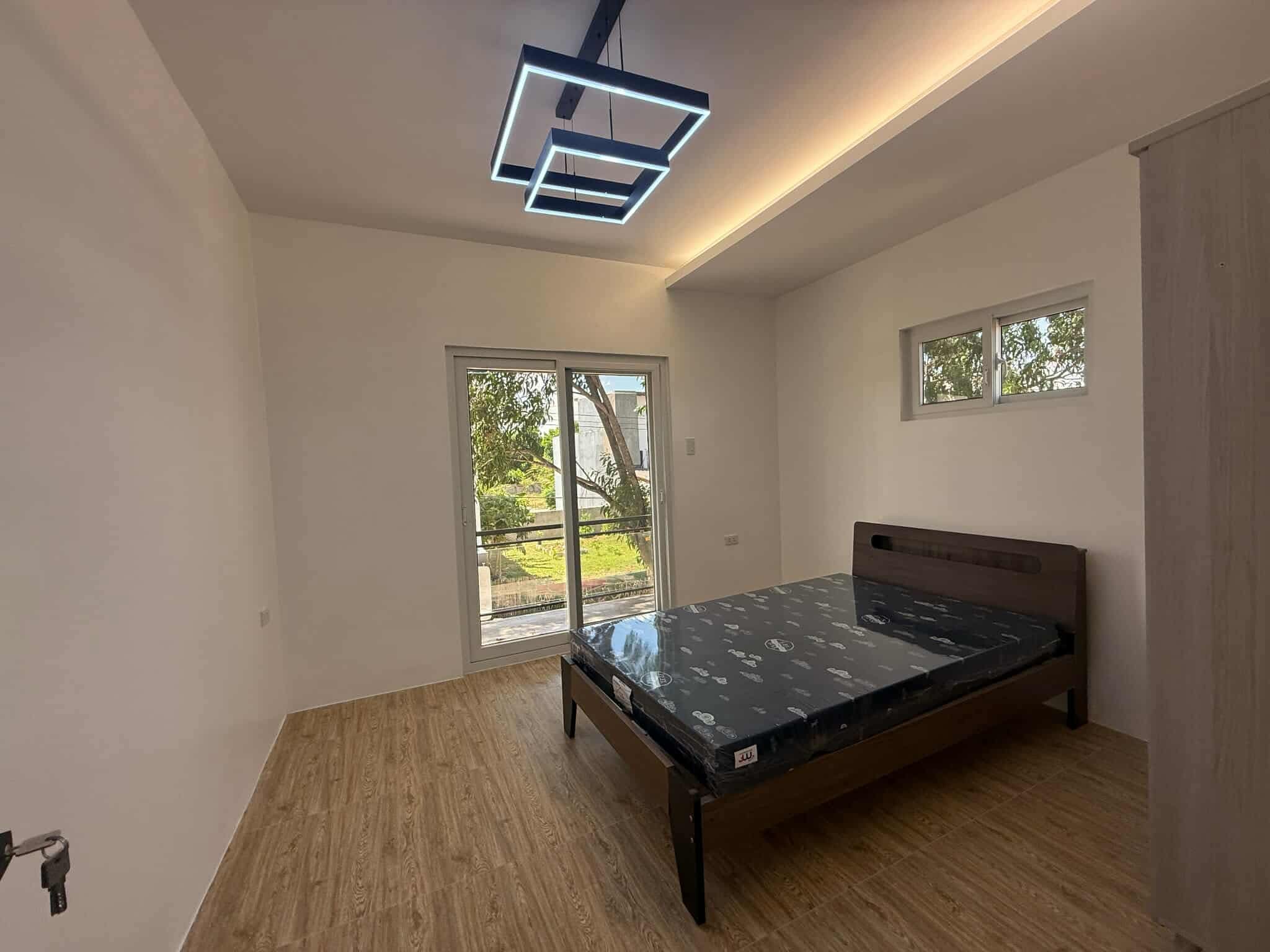 Brandnew House for sale near Korean town and Clark